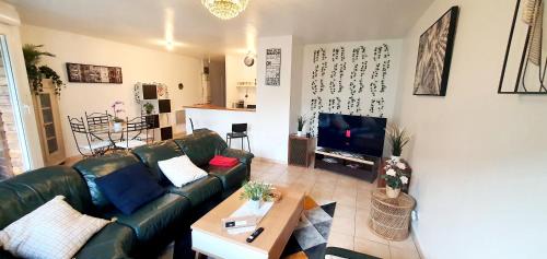 Centre Ville Rive Gauche Apartment | The TRIBE- Superbe duplex standing 8 places