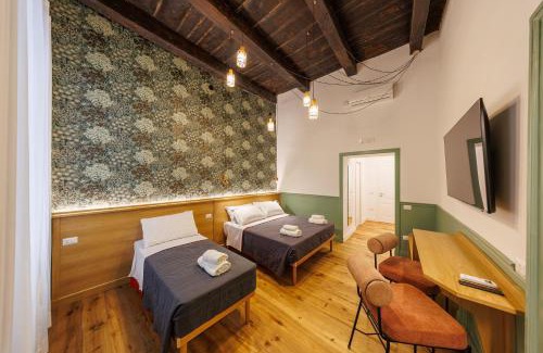 Naples City Centre House | The Tribunali Apartments By HouseinNaples