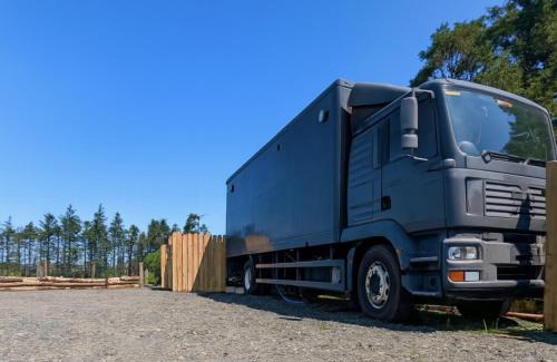 Coleraine House | The Truck With Private Hot Tub - Forest View