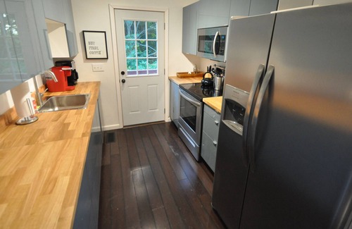 Sparta Cottage | The Tulip Tree Bay Cottage