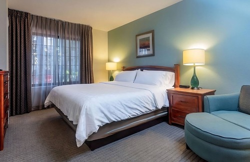 Anaheim Resort Hotel | The Ultimate Destination for a Fun-Filled Anaheim Adventure w/Free Breakfast!