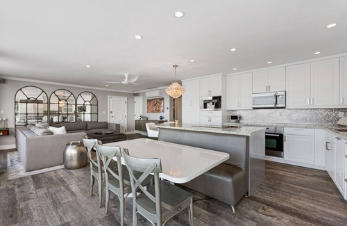 La Jolla Condo | The Ultimate in Luxury at The World Famous La Jolla Cove!