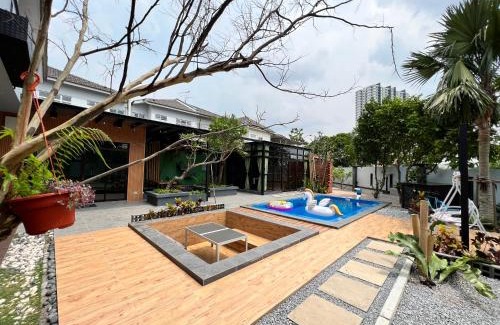 Johor Bahru House | The Uniique Haus - Johor 1st Staycation Water Dining Experience