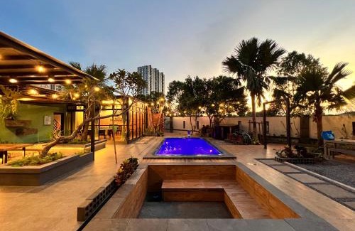 Johor Bahru House | The Uniique Haus - Johor 1st Staycation Water Dining Experience