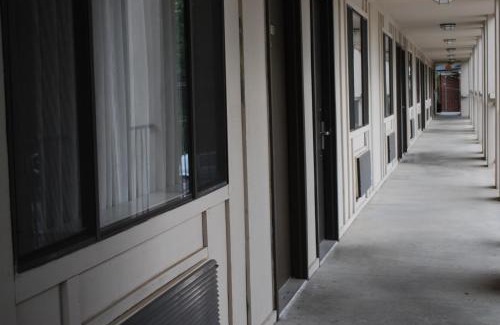 East Side Hotel | The University Inn at Emory