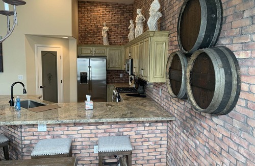 Sparks House | The Venetian Getaway at Sparks Marina