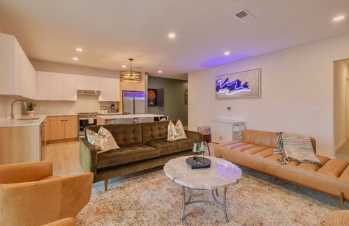 Downtown Nashville Apartment | The Vibe in Downtown Nashville/*Walk to Broadway!