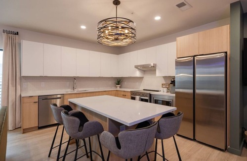 Downtown Nashville Apartment | The Vibe in Downtown Nashville/*Walk to Broadway!