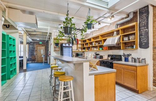 Ohio City Apartment | The Victor 2 - Cleveland's Urban Lodge