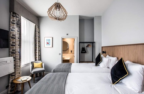 The Lane Hotel | The Victoria Inn