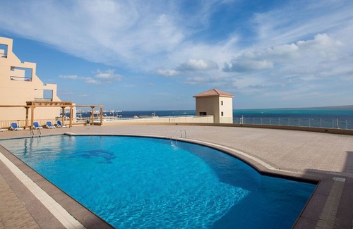 Sakkala Apartment | The View Studio Private Luxury Apartment (max 4 people), Private Beach + Pool