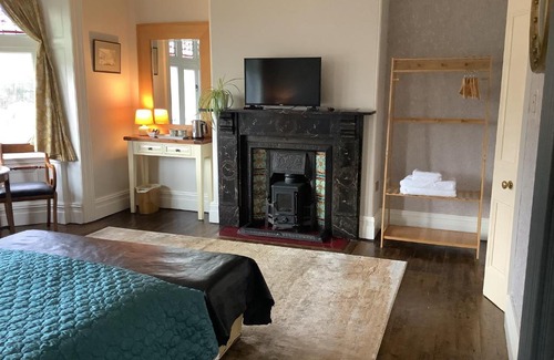 Llangollen Bed & Breakfast | The Views Bed and Breakfast