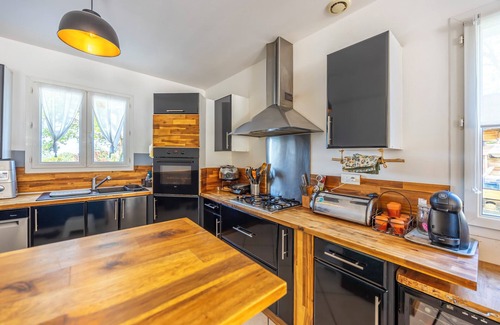 Cambo-les-Bains House | The Villa Harmonie