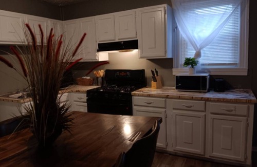 Federal Hill Apartment | The Villa-Suite # 3 at Federal Hill NEW 2 BR APT