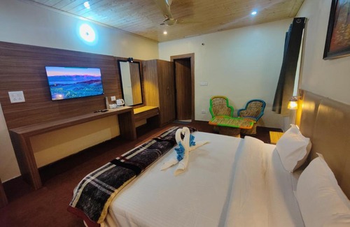 Mussoorie House | THE VILLAGE CAFE AND STAY