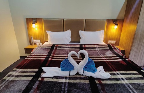 Mussoorie House | THE VILLAGE CAFE AND STAY