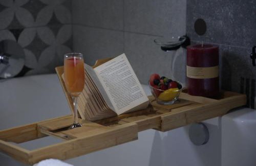 Acornhoek House | The Village GuestHouse