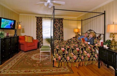 Blowing Rock Hotel | The Village Inn