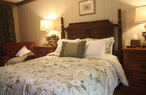 Blowing Rock Hotel | The Village Inn