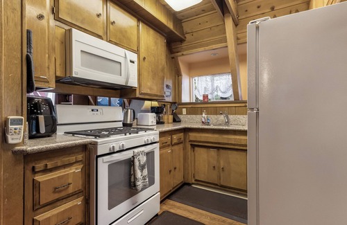 Comstock Acres Cabin | The Virginian – Charming A-Frame Cabin for 8, Close to Lake, Skiing, & More!