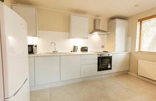 Queens Quarter Apartment | The Vogue- 2bd Hip Ap Ultra Fast WIFI