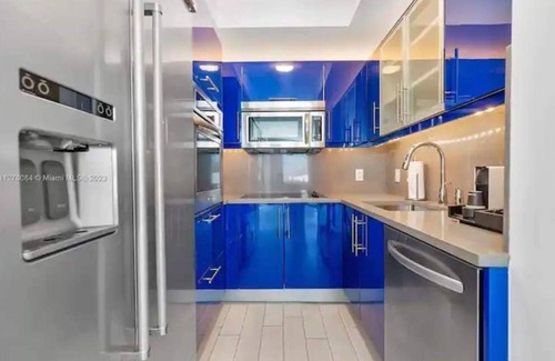 Central Beach Apartment | The W Beachfront Cool Corner