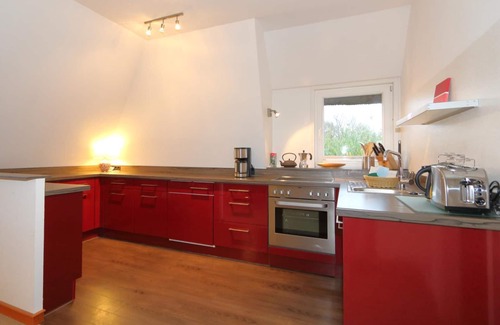 Wenningstedt-Braderup Apartment | The Wattblick apartments are located in a small apartment complex with 4 thatched houses directly on the Braderuper Heide.