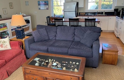 Jamestown Apartment | The Waves® Carriage House ApartmentnSpecial Off-Season Package Oct - May