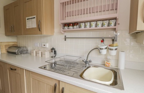 Wells Apartment | THE WESLEY APARTMENT, family friendly, with a garden in Wells