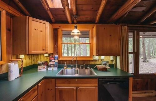 Grayling Cabin | The WhirlPool River Lodge