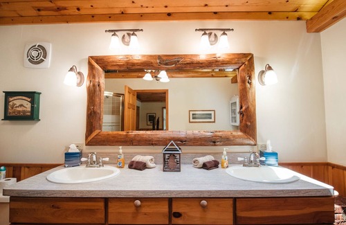 Grayling Cabin | The WhirlPool River Lodge