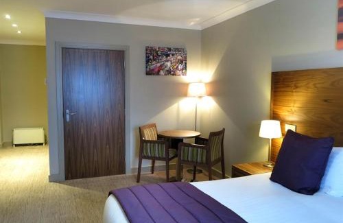 Swindon Hotel | The White Hart