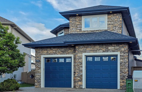 Southwest Edmonton House | The White House