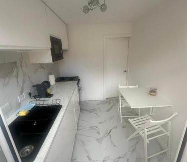Little Hay Apartment | The White House