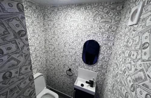 Blackpool Town Center House | The White House New York Suites