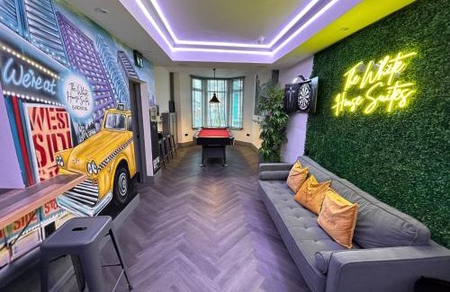 Blackpool Town Center House | The White House New York Suites