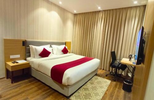 Sibsagar Hotel | THE WHITE IBIS A Unit of S S Manor