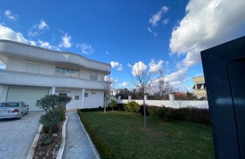 Kashar Villa | The White Villa