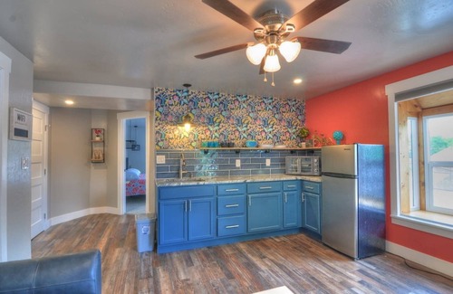 Fruita Apartment | The Whole Enchilada, Downtown Fruita! Friendly, Fast Wifi