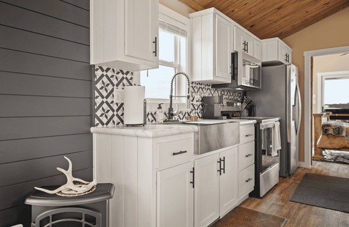 Fredericksburg Cottage | The Willie - 050