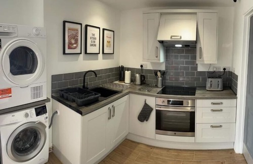 Wednesbury Hotel | The Woden Boutique Hotel Walsall M6 J9
