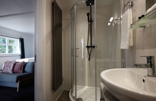 Wednesbury Hotel | The Woden Boutique Hotel Walsall M6 J9