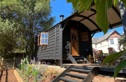 Minehead Apartment | The Woodman's Hut, Minehead