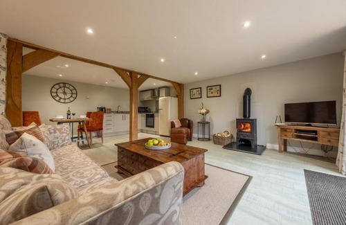 Woodbridge House | The Woodshed at Green Valley Farm
