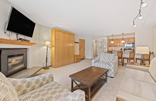Vail Resort | The Wren 5 Star resort Walk to lift 1 Bdr 1 Ba sleeps 4 Vail 2024