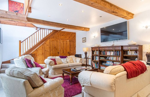 Peterstow Cottage | THE WREN'S NEST, family friendly, with a garden in Ross-On-Wye