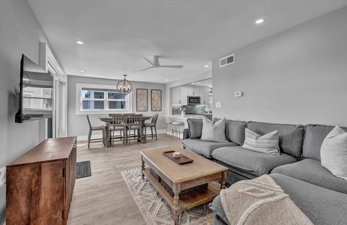 Wrightsville Beach Condo | The Wright View–Waterfront Escape w/Dock | Views |Close to Dining and Shopping