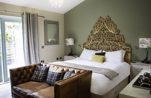 Constable Burton Bed & Breakfast | The Wyvill Arms
