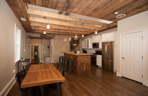 Geneva Apartment | The Yates Loft - Downtown Geneva