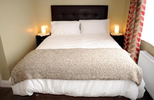 Navan Bed & Breakfast | The Yellow House B&B
